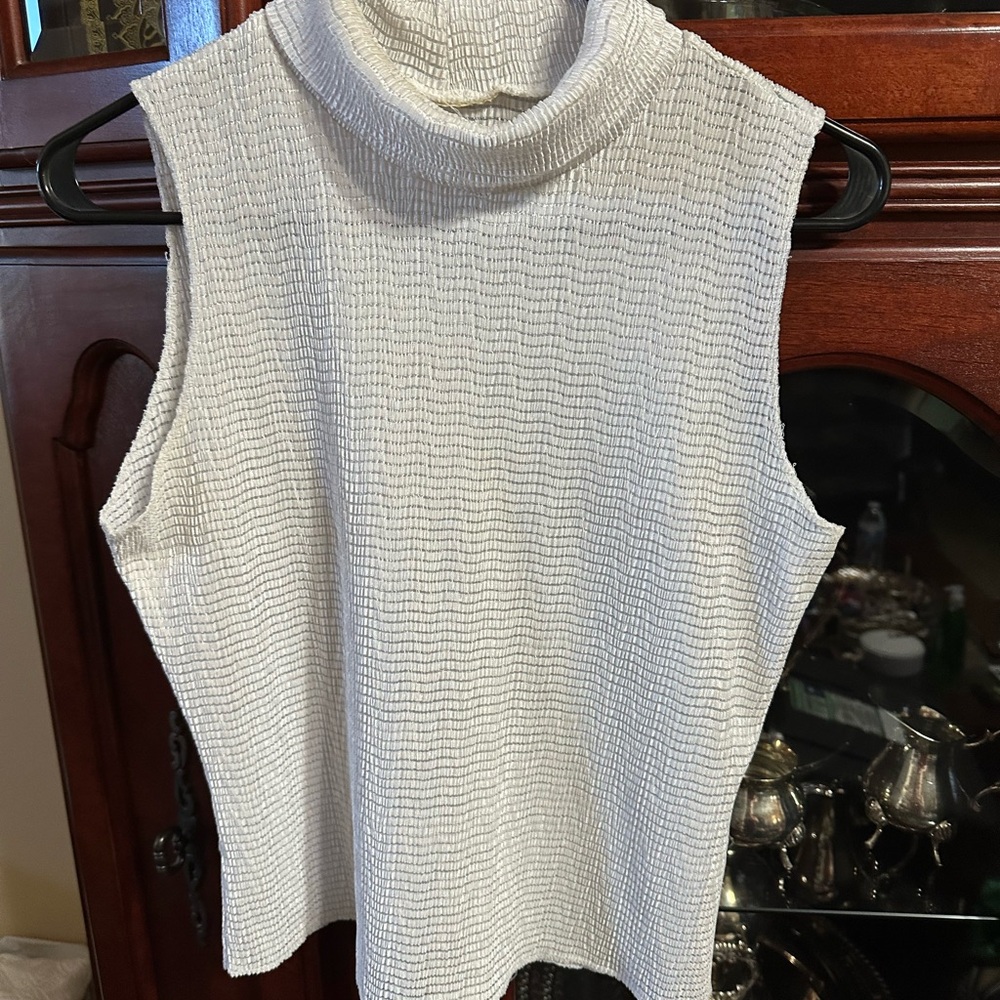 Elegant shirts and blouses